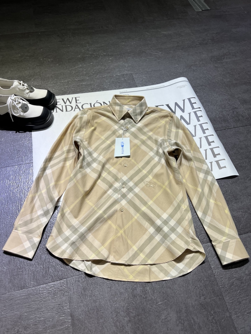 Burberry T-Shirts